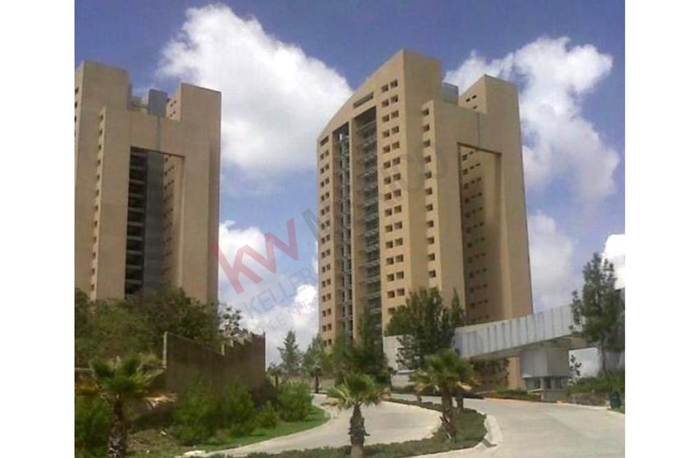 Magnifico departamento en renta, Residencial  Sayabes Bosque Real