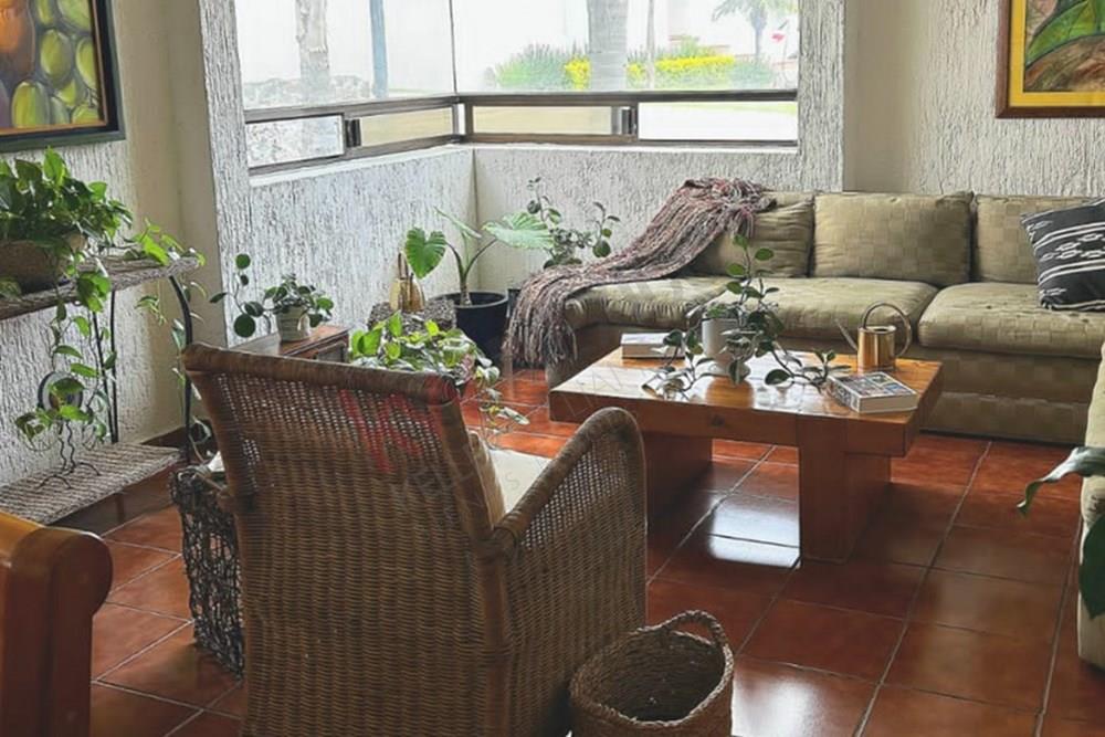 CASA EN VENTA DE UNA PLANTA VILLAS DEL MESON JURIQUILLA