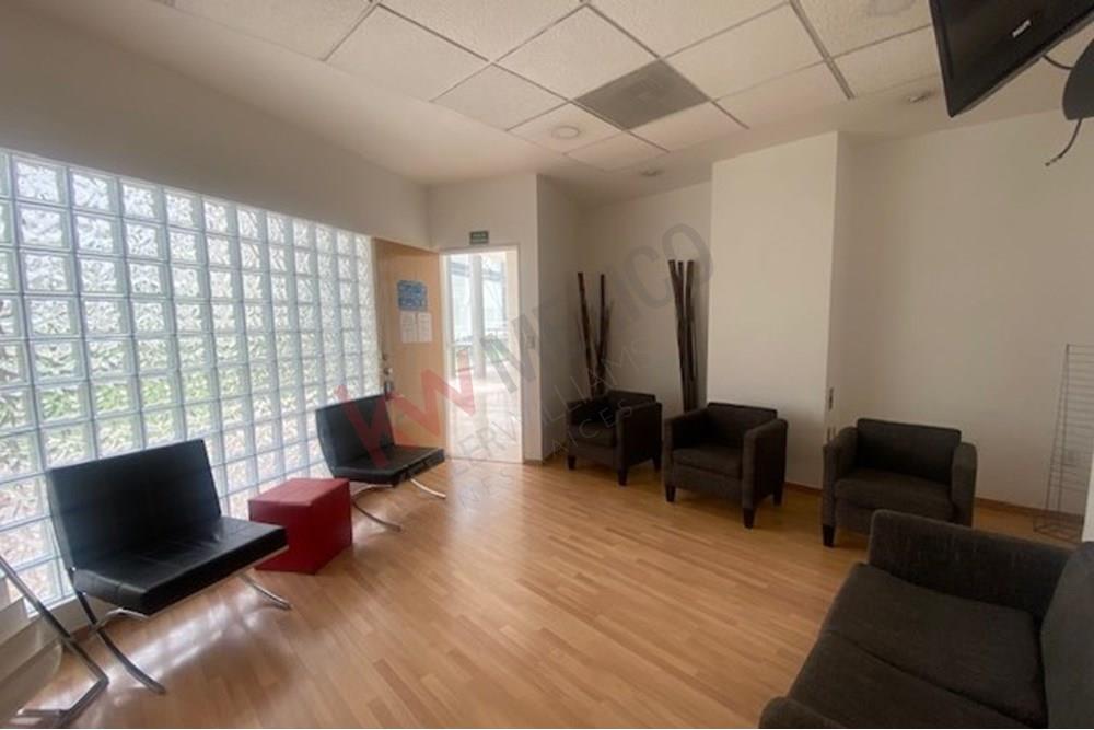 Consultorio en Renta Hospital Angeles de las Lomas.