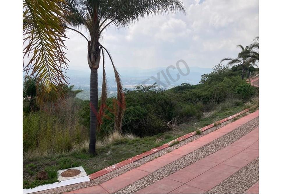 Terreno con excelente vista en Vista Real Country Club