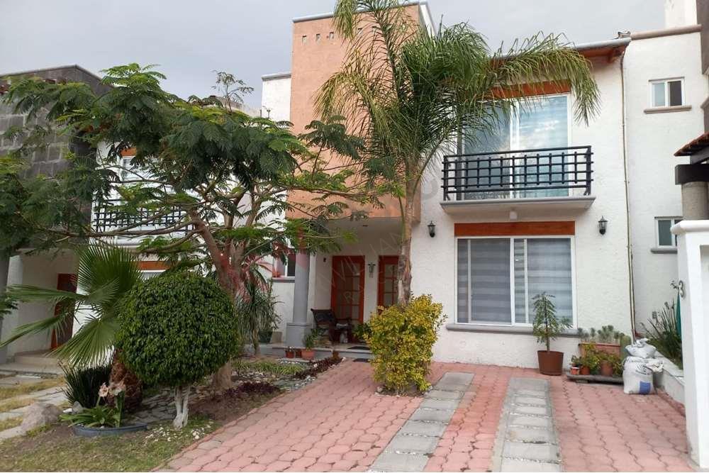 CASA EN PRIVADA EN AMSTERDAM CORREGIDORA, QUERÉTARO