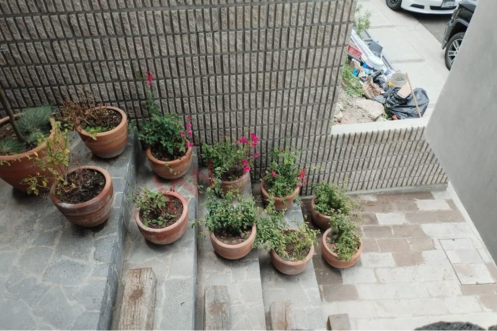 la casa “Basalto” es una propiedad excepcional que combina diseño innovador, comodidad moderna y detalles naturales en una  ubicación deseable como Zibatá, Querétaro