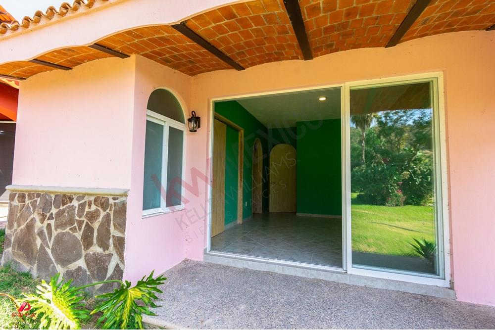 Hermosa Villa en venta en Ajijic, Jalisco.