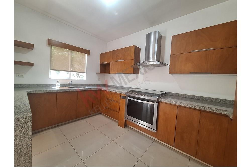 CASA EN VENTA EN ESPACIO CUMBRES EN MONTERREY, NUEVO LEON / PRIVADA ALDRYN