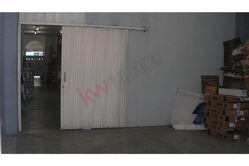 Edificio Comercial en Venta en Morelia, Michoacan.