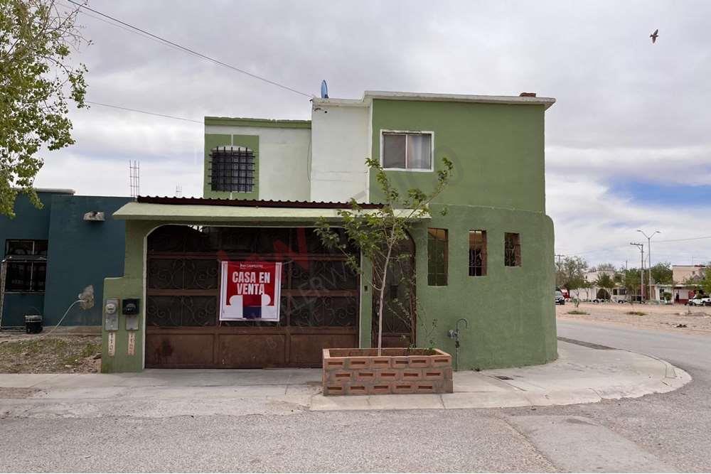 Casa en esquina para comercial o vivienda