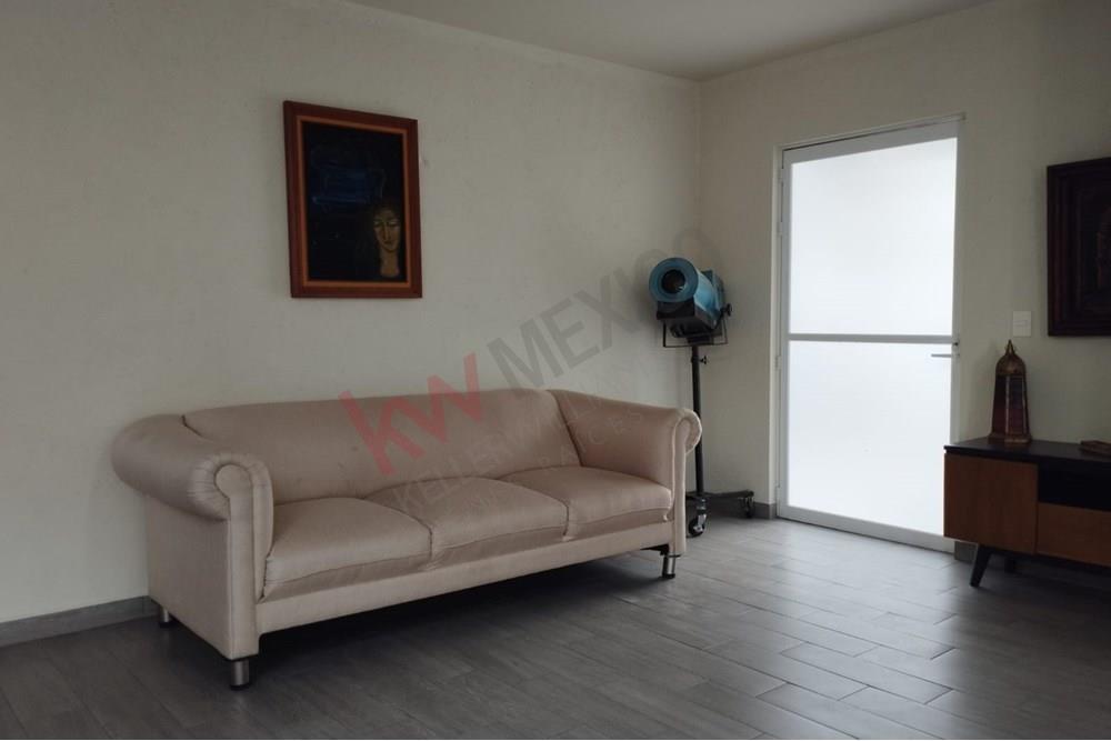 Experimenta el lujo sin igual y la exclusividad de Balvanera Golf &amp; Polo Country Club, una joya en el corazón de Querétaro. - Residencia en Renta