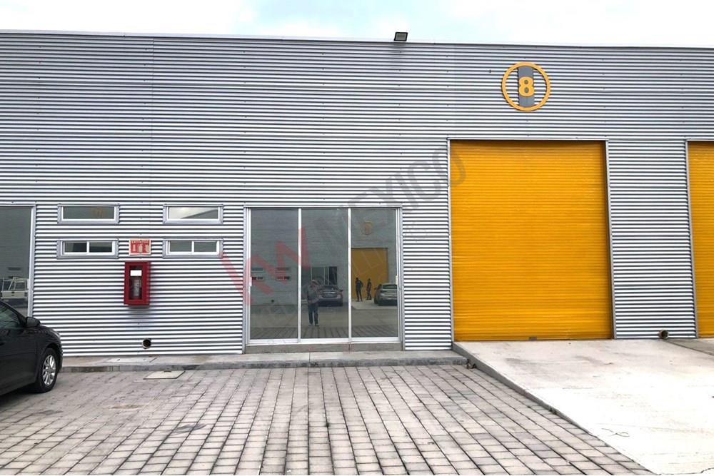 Bodega en Renta 225 m2 energía eléctrica disponible