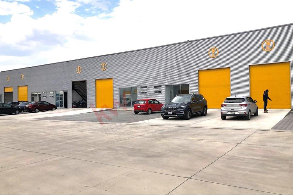Bodega en Renta 225 m2 energía eléctrica disponible