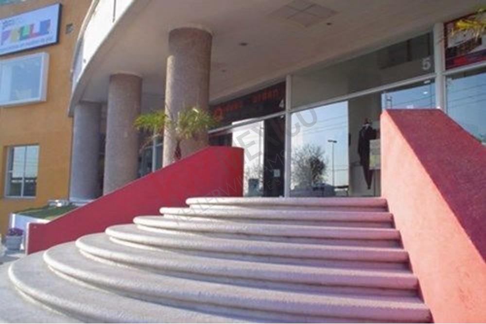 Renta de Local para Oficinas en PLAZA CENTRUM Bernardo Quintana
