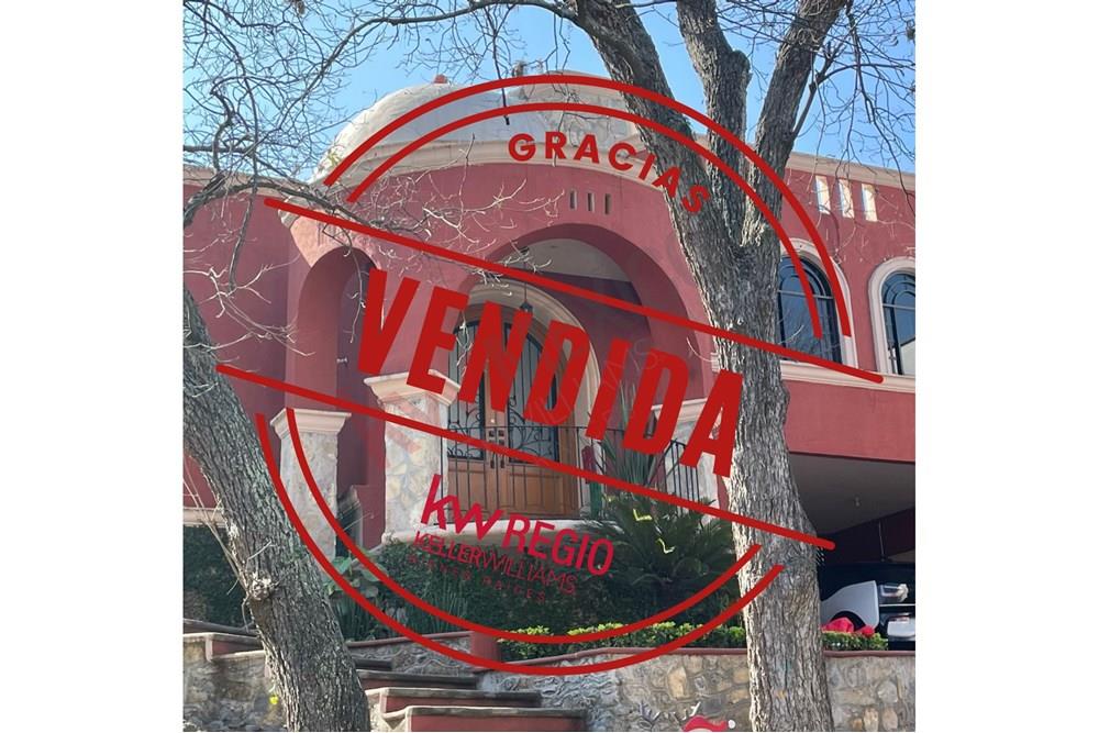 Un hogar para soñar junto al Cerro de la Silla Bosques de la Pastora