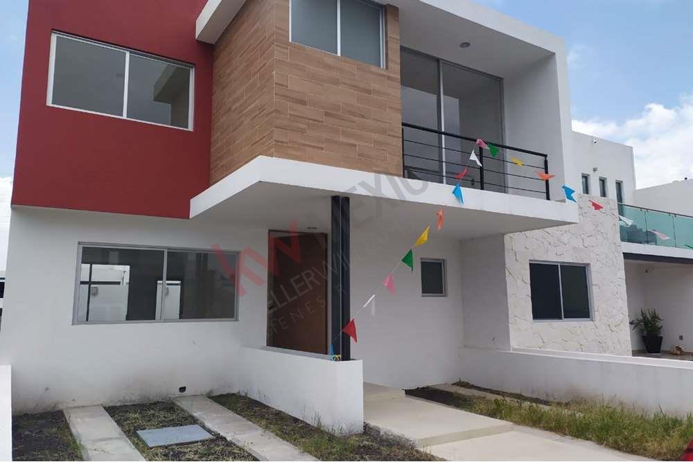 Casa NUEVA en VENTA de amplios espacios en Fraccionamiento cerrado con  amenidades, Prolongación Amsterdam 8 Tejeda - Tu Casa Mi Casa