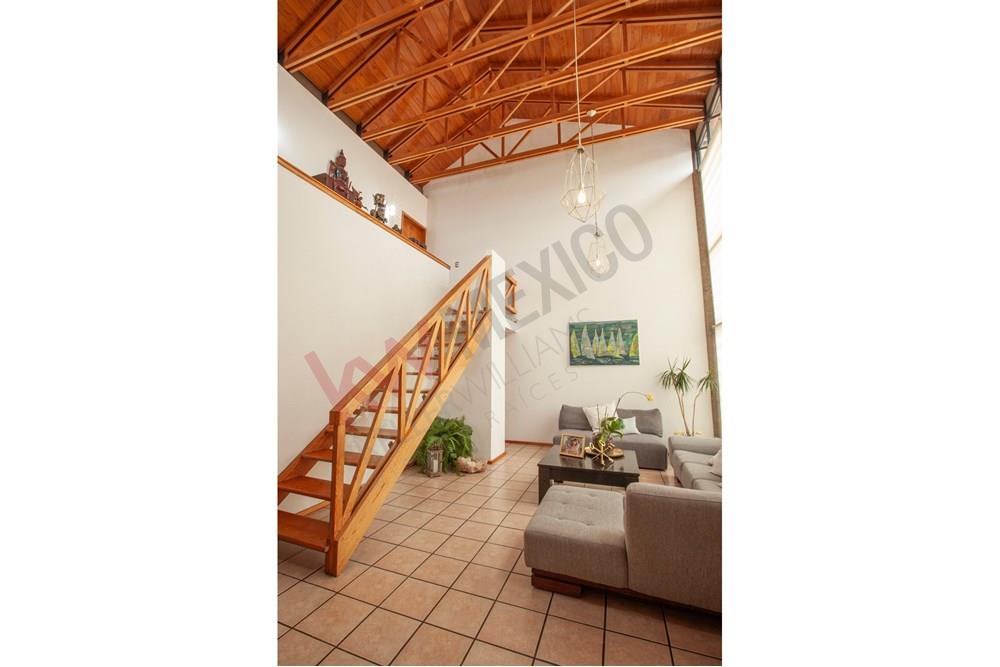 CASA EN FRACCIONAMIENTO PUEBLO NUEVO CORREGIDORA QUERETARO