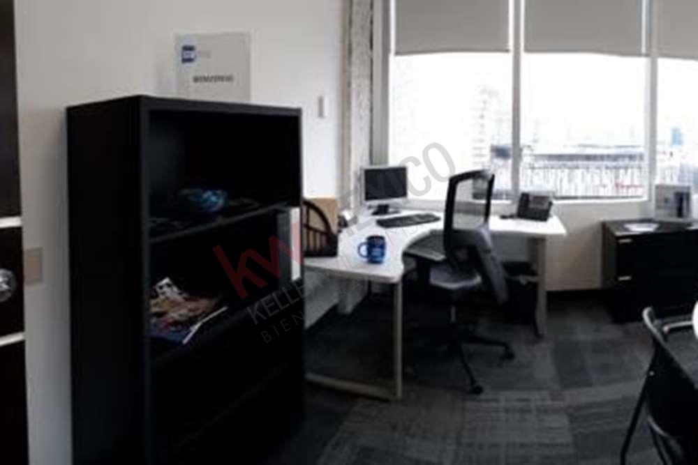 LUJOSAS OFICINAS CORPORATIVAS CON MARAVILLOSA VISTA EN SAN PEDRO