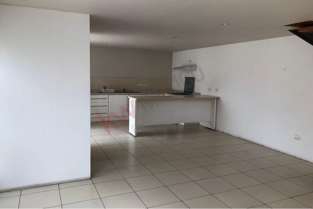 'Vive Cerca de la UDLAP: Casa Loft Moderna y Cómoda en El Barreal'