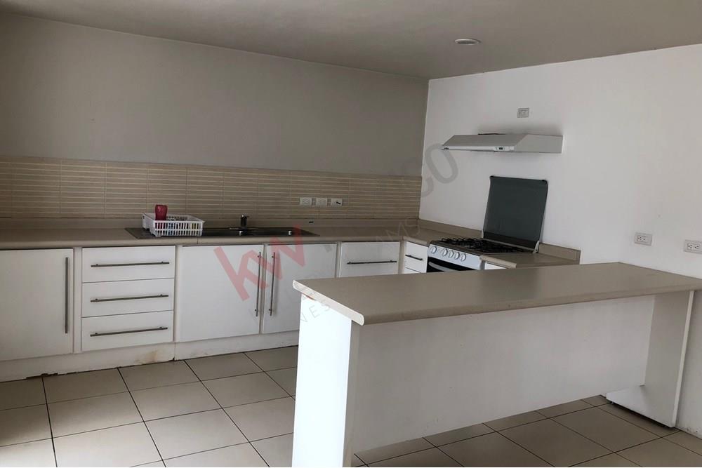 'Vive Cerca de la UDLAP: Casa Loft Moderna y Cómoda en El Barreal'