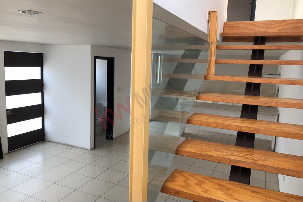 'Vive Cerca de la UDLAP: Casa Loft Moderna y Cómoda en El Barreal'