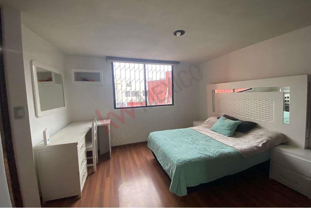 Casa AMUEBLADA a una cuadra de UDLAP de 3 recamaras en privada de 9 casas con acceso rápido a periférico