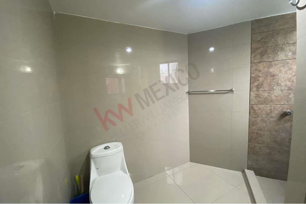 Casa AMUEBLADA a una cuadra de UDLAP de 3 recamaras en privada de 9 casas con acceso rápido a periférico