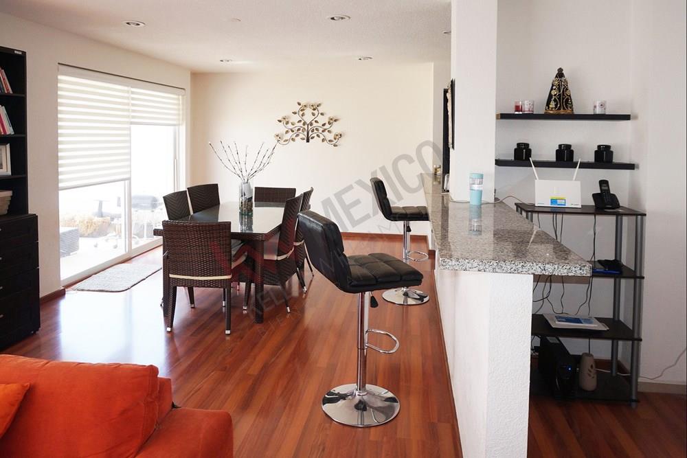 Casa en renta en Metepec, Foresta dream lagoon mas de 300 mt, iluminada y funcional.