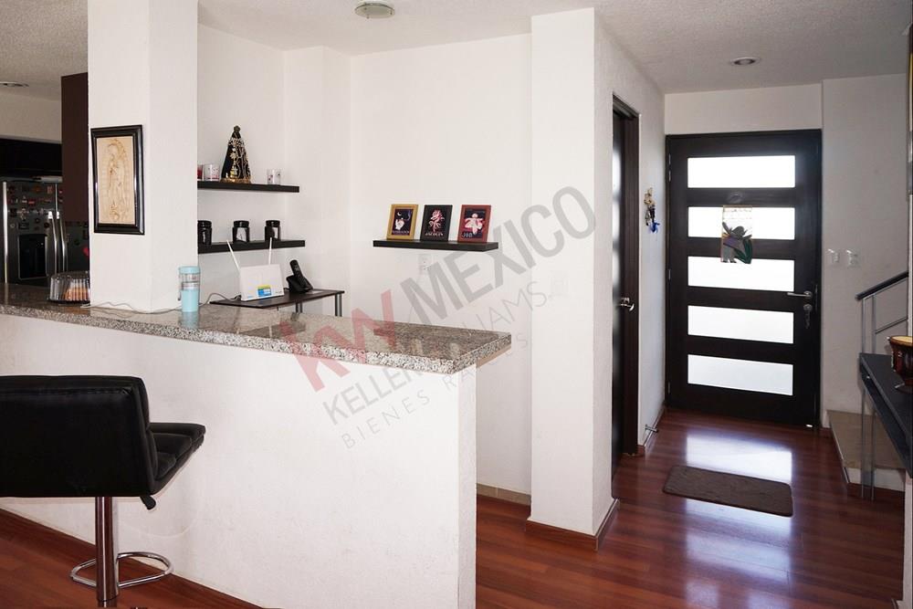 Casa en renta en Metepec, Foresta dream lagoon mas de 300 mt, iluminada y funcional.