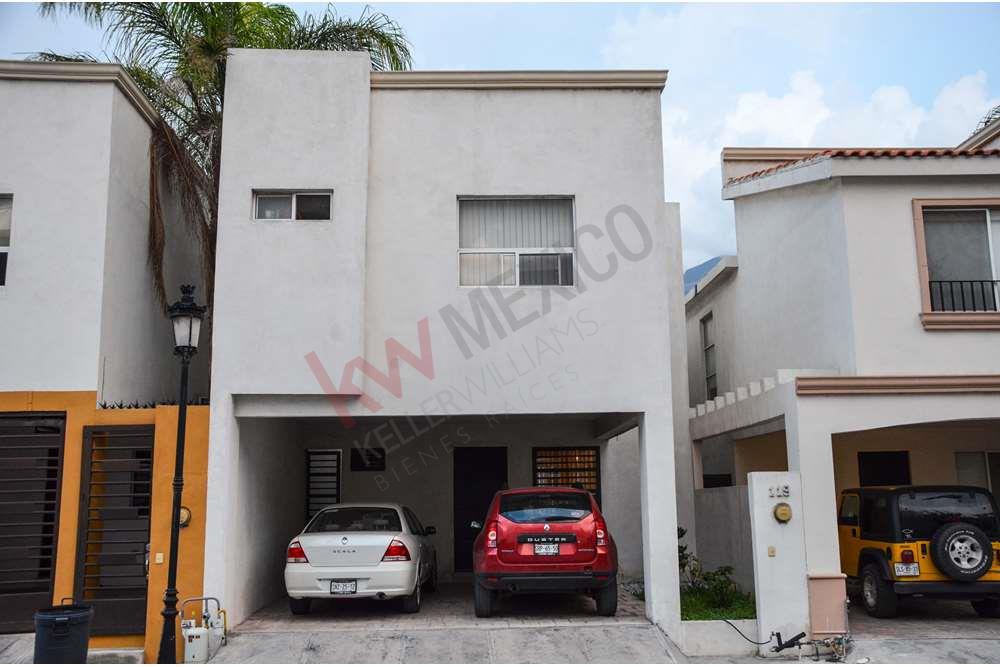 Casa en RESIDENCIAL ARVORE Sta. Catarina