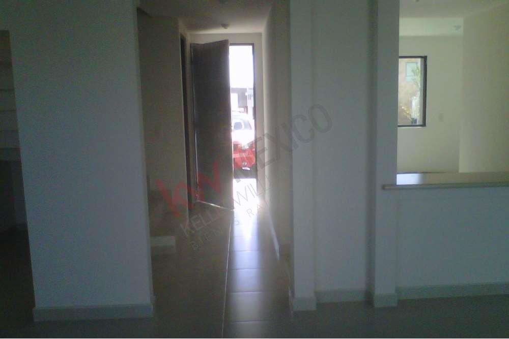 CASA EN VENTA EN CONDOMINIO EN LA VISTA RESIDENCIAL, QUERÉTARO, QRO.