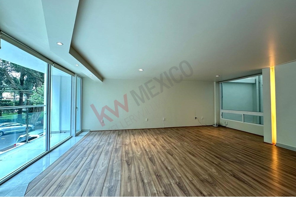 Vive el Encanto de La Florida: Departamento Moderno y Renovado