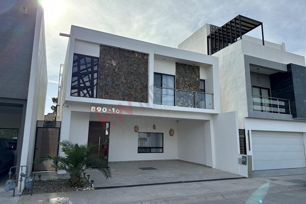 CASA INTELIGENTE Y CONTEMPORÁNEA EN RENTA  📍 RESIDENCIAL DEL VALLE 🏘
