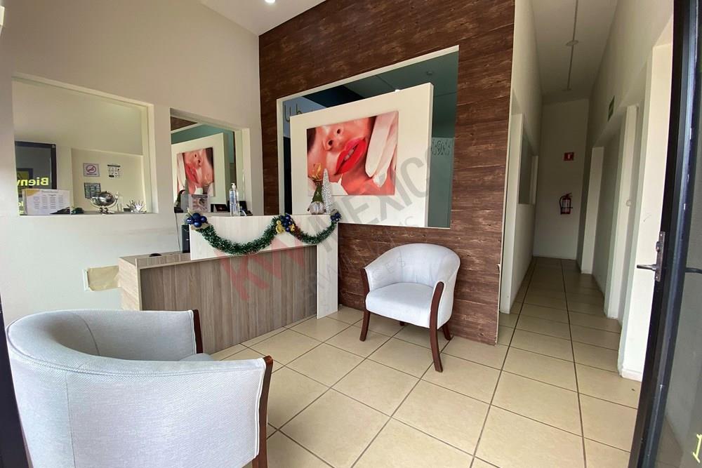 LOCAL EN VENTA/PARA INVERSIÓN/ PLANTA ALTA DE PLAZA COMERCIAL MILENIUM/MILENIO III/QUERÉTARO.