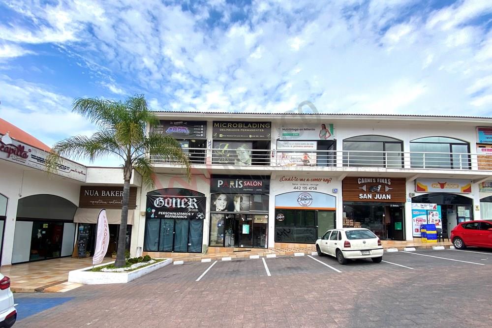 LOCAL EN VENTA/PARA INVERSIÓN/ PLANTA ALTA DE PLAZA COMERCIAL MILENIUM/MILENIO III/QUERÉTARO.