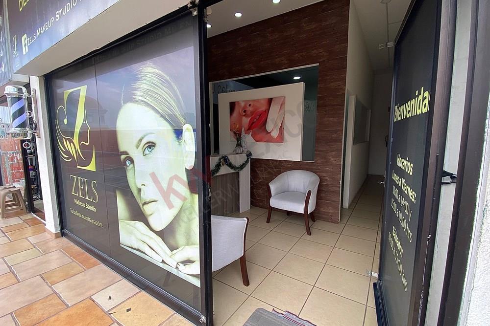 LOCAL EN VENTA/PARA INVERSIÓN/ PLANTA ALTA DE PLAZA COMERCIAL MILENIUM/MILENIO III/QUERÉTARO.