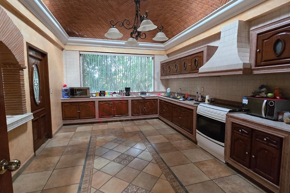 property image 86