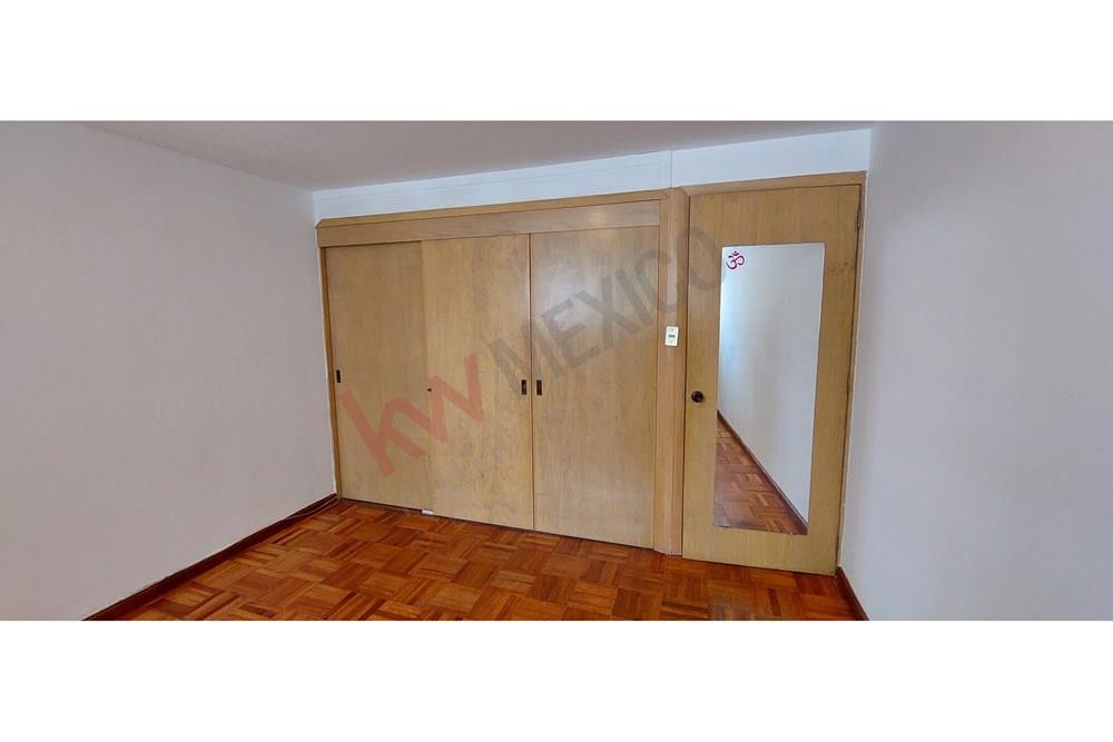 Departamento amplio y muy iluminado en Col. Granada