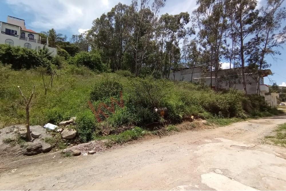 Venta de terreno en venta en Ixtapan de la Sal, cerca de la carretera a  Tonatico.