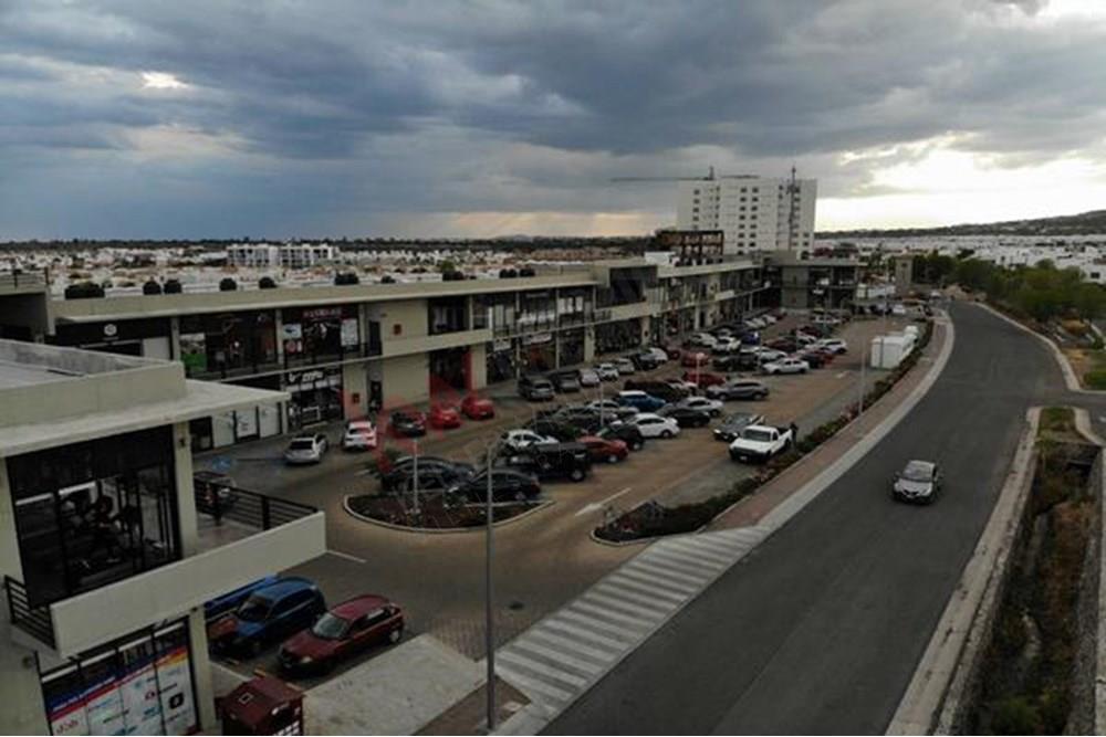 '¡Oportunidad Única! Local Comercial Disponible en Refugio Mall, Ideal para Tu Nuevo Negocio en Querétaro'