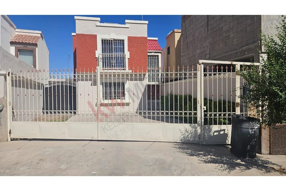 Se renta amplia casa en fraccionamiento con acceso controlado cerca a Blvd. Fco. Villarreal a 10 minutos del puente Zaragoza