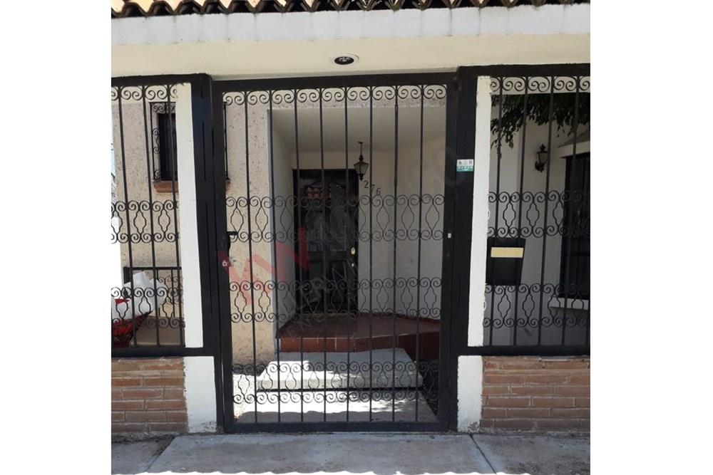casa en renta   en el  Porvenir   , cerca de la  universidad tec  de  monterrey colonia céntrica.