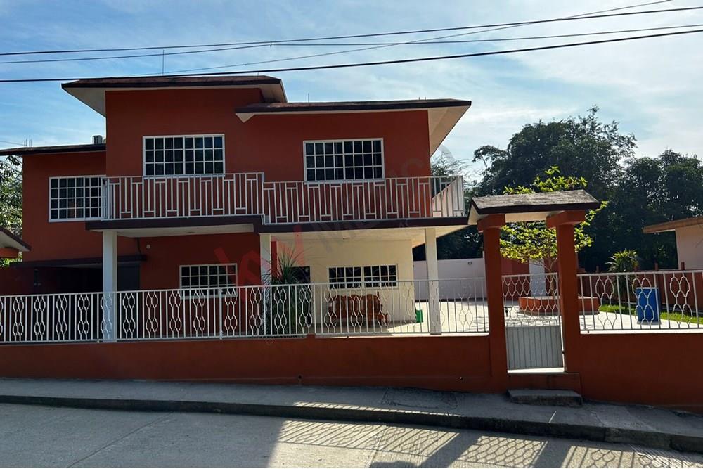 Casa en Venta en el Centro del Pueblo mágico Aquismón, San Luis Potosí