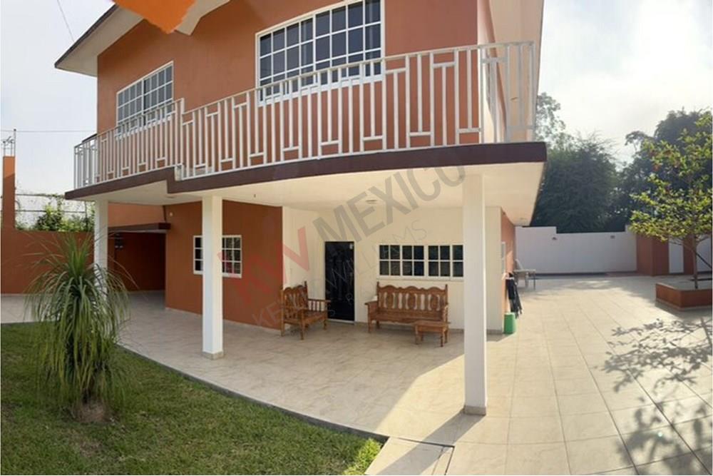 Casa en Venta en el Centro del Pueblo mágico Aquismón, San Luis Potosí