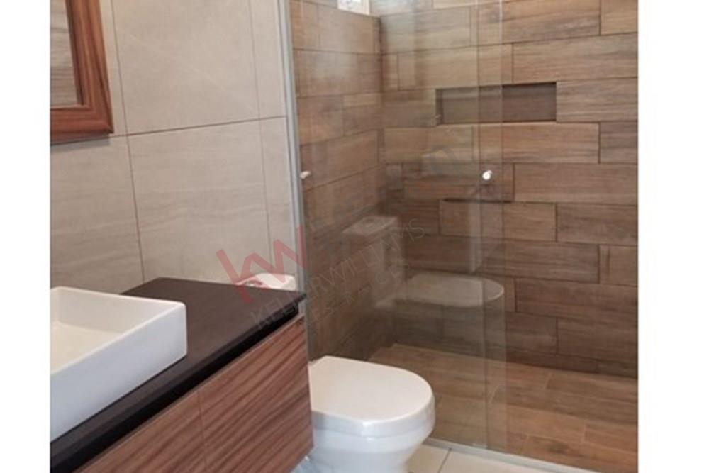 Estrene departamento en Lerma Edo. Méx. a 25 min de Santa Fe y 1 km del Tren interurbano Lerma. 97 m2 3 rec.