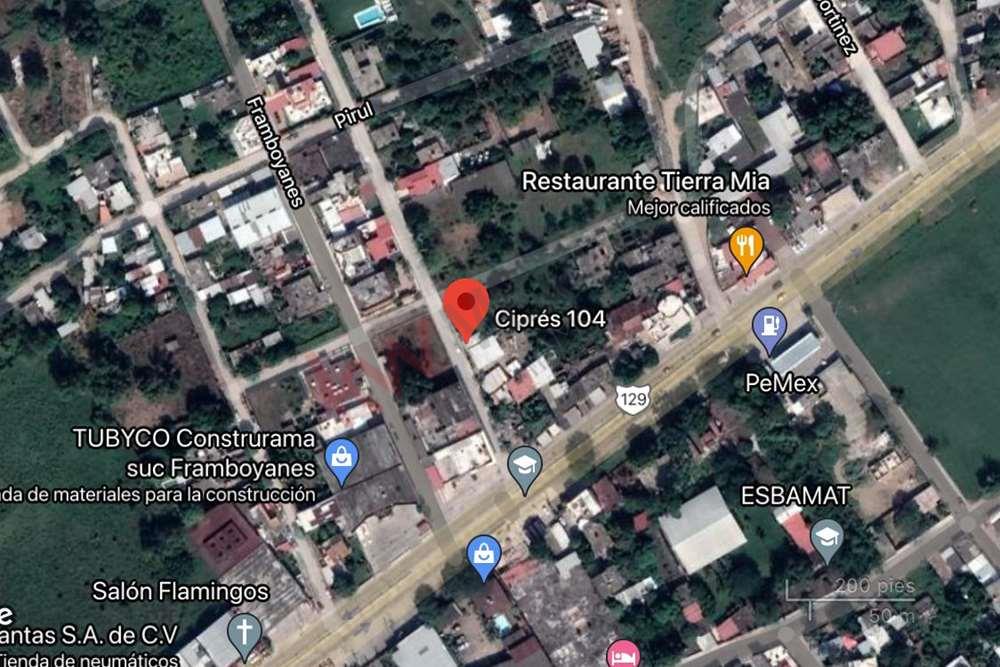 VENTA DE AMPLIO TERRENO UBICADOS EN CIPRES VERACRUZ