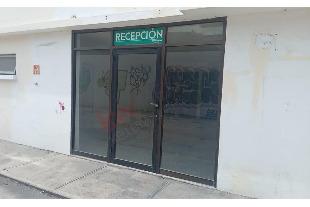 Atención Inversionistas!!! Edificio en Venta en Mitras centro, Monterrey, N.L. frente al metro Simon Bolivar