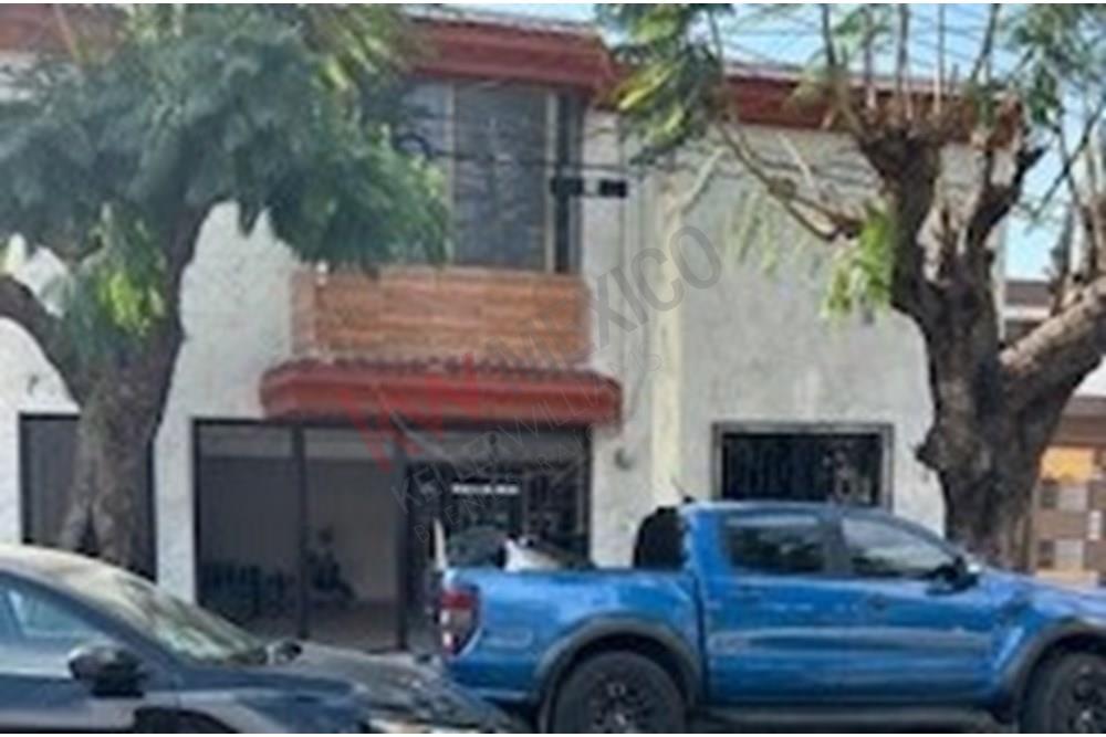 Excelente casa en renta en la Colonia Carretas.