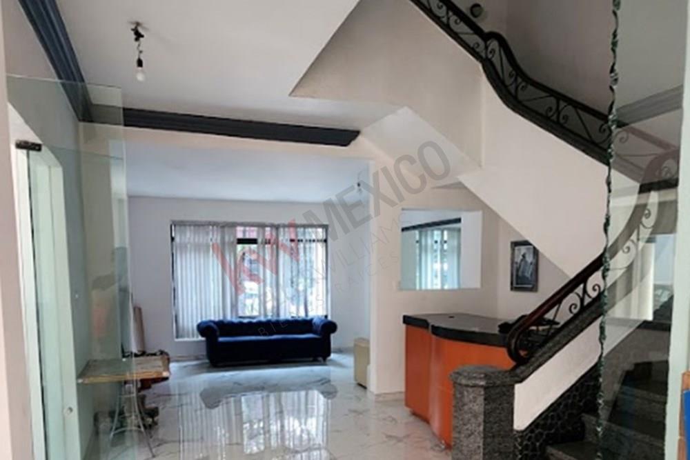 Edificio en la Condesa con la mejor ubicación !