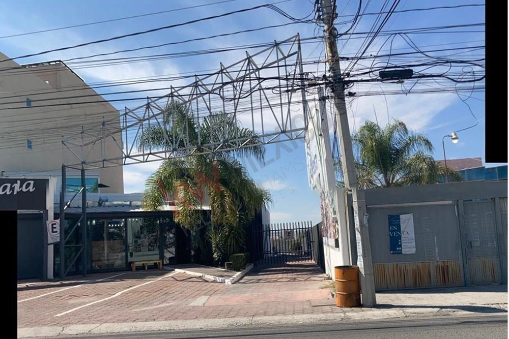 Local en Renta Ubicado en Juriquilla, Querétaro