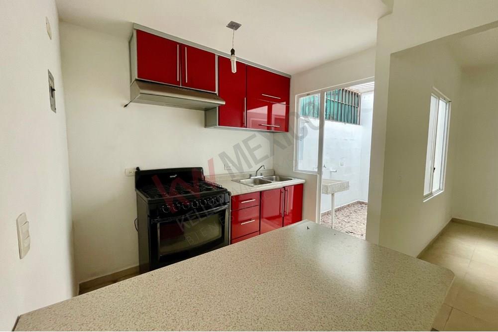 Casa en condominio en venta, con seguridad, Xochitepec, Morelos.