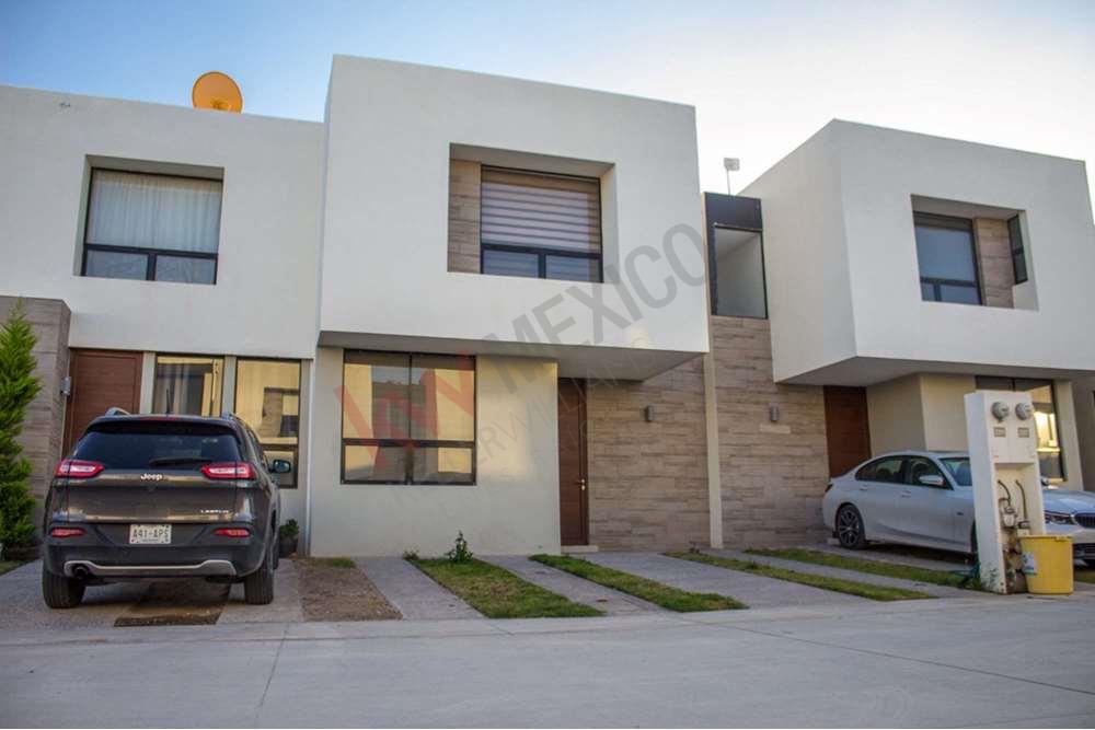 Casa en renta en COTO 8, Puerta Natura $8,000  INCLUYE MANTENIMIENTO