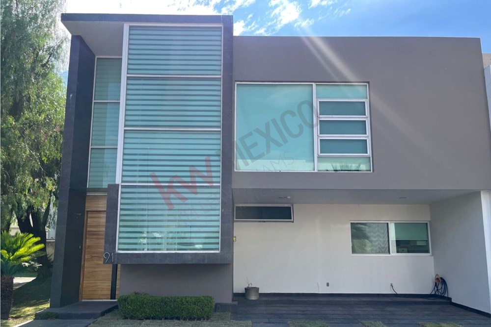 CASA EN RENTA EN SAVEIRA SOLARES