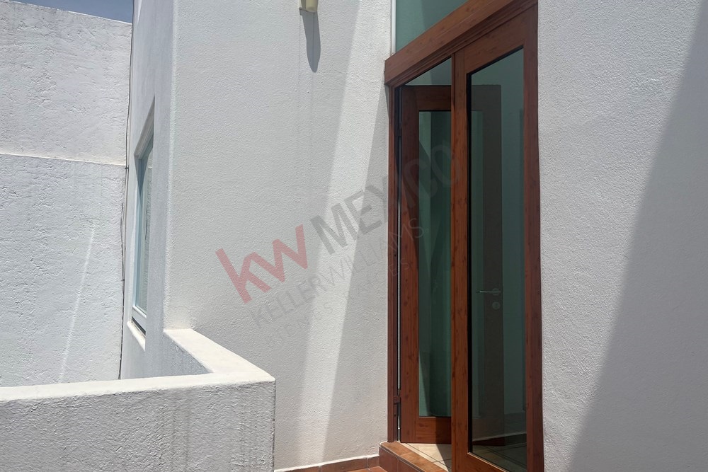 Tu Nuevo Hogar en Lomas, SLP: Moderno y Espacioso